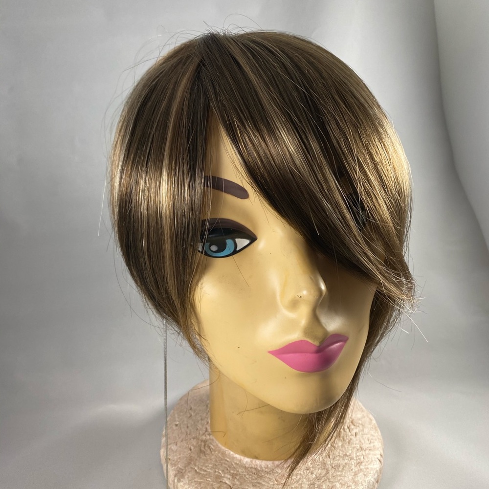 Wig - Picture 2 of 3